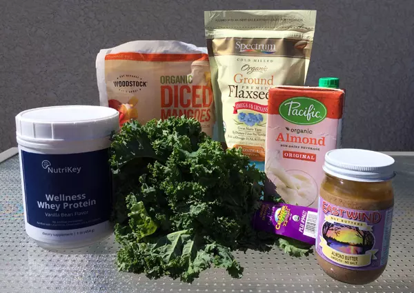 3SpringSmoothies_3ingredients.jpg
