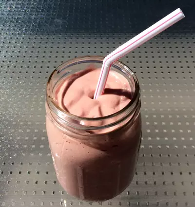 3SpringSmoothies_1final.jpg