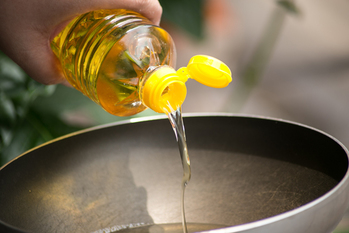 vegetableoil.jpg